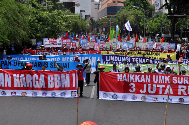 Usulan UMK Gresik Rp2 727 Juta Tertinggi Di Jatim Suara Surabaya