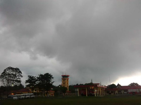 Mendung Di Langit Pangkalan Bun Suara Surabaya