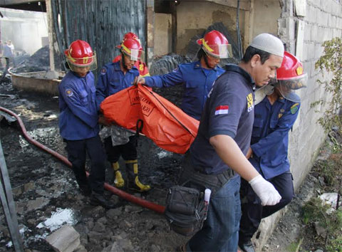 Kebakaran Pabrik Plastik Di Sidoarjo Suara Surabaya