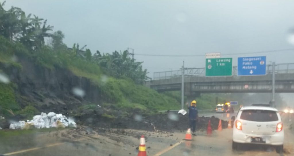 Tol Pandaan Malang Longsor Suara Surabaya