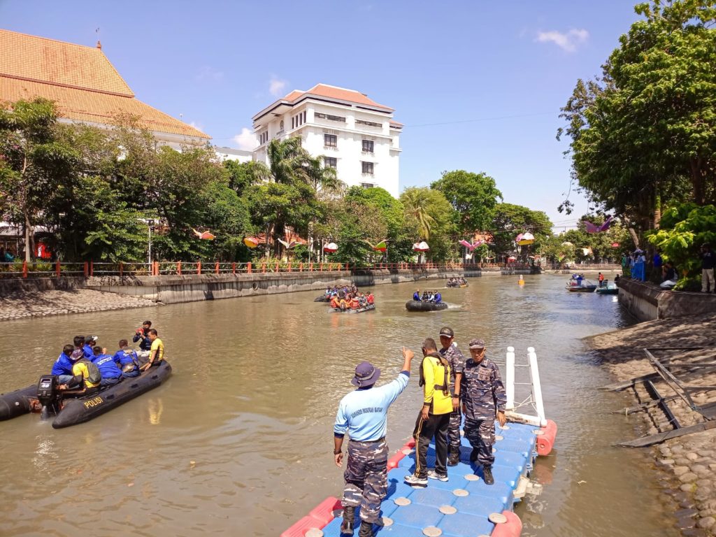 Bersih Bersih Sungai Kalimas Suara Surabaya