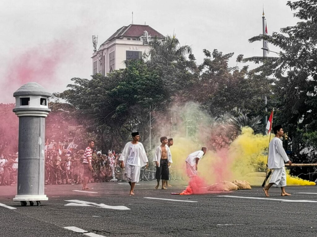 Parade Surabaya Juang Teatrikal Sejarah 10 November Suara Surabaya