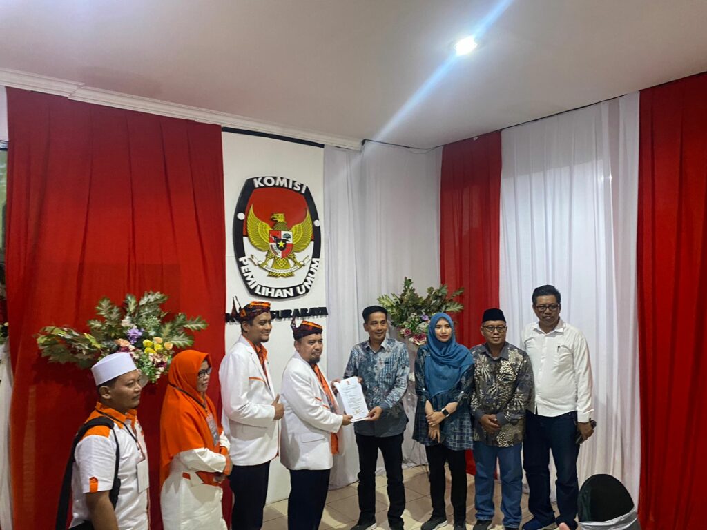 Pan Dan Pks Daftar Bareng Ke Kpu Surabaya Masing Masing Bacaleg