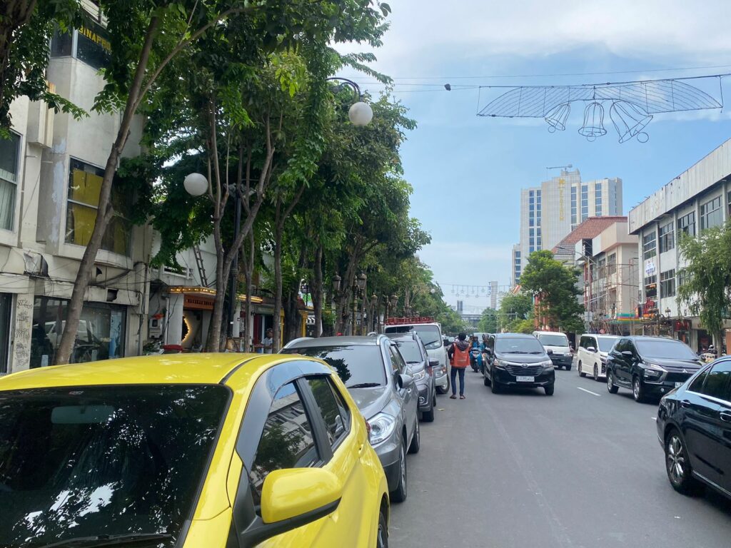 Alasan Jukir Jalan Tunjungan Surabaya Tolak Penerapan QRIS Pendapatan