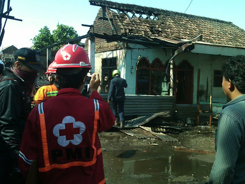 Home Industry di Tambak Mayor Terbakar – Suara Surabaya