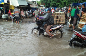 Banjir di Pasar Dukun Gresik