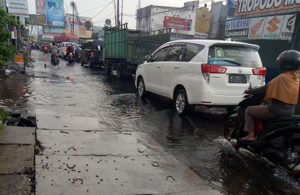 Banjir di Tropodo