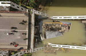 Jembatan Widang Tuban Ambruk