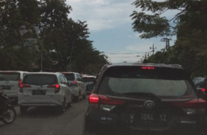 Kemacetan di Jalan Bunguran