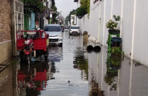 Kondisi Jalan Karang Asem Indah Pagi Ini