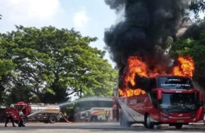 Kebakaran Bus di Terminal Bojonegoro