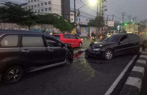 Tabrakan Frontal di Layang Waru