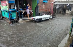 Banjir di kawasan Greges dekat TL Simpang 3 Margomulyo