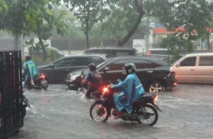 Banjir di JL HR Muhammad