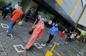 Masuk Mall di Era Transisi Normal Baru