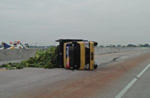 Kecelakaan Truk di Tol Ngawi-Solo