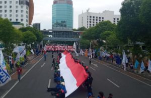 Serikat Pekerja Blokir Basuki Rahmat Surabaya