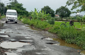 Rusak, Berlubang, dan Bergelombang