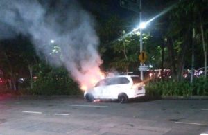 Mobil Terbakar di Dekat TL Margorejo