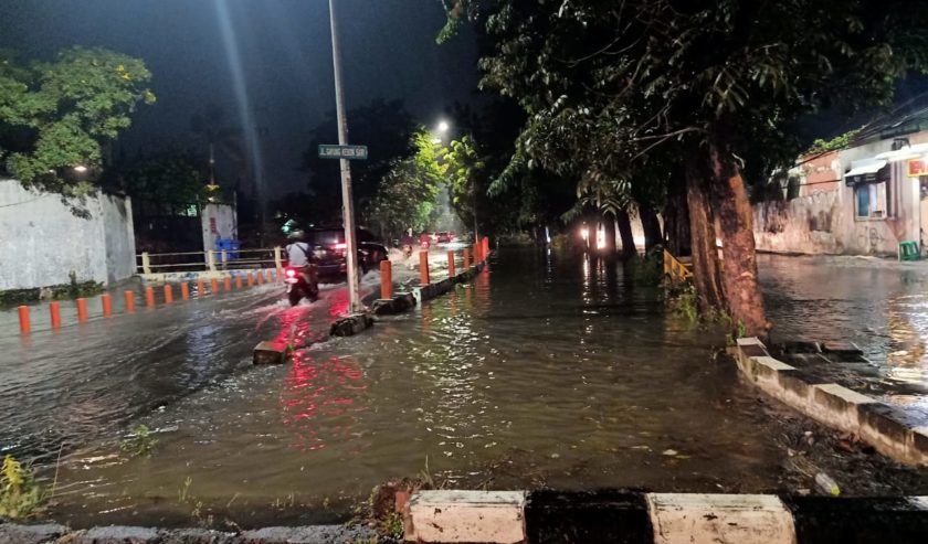 Banjir di Gayung Kebonsari, Kamis (10/3/2022) malam