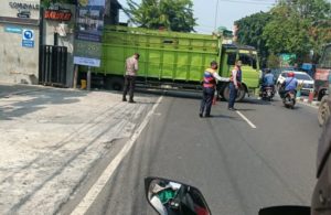 Truk Mogok di Mastrip arah Kedurus