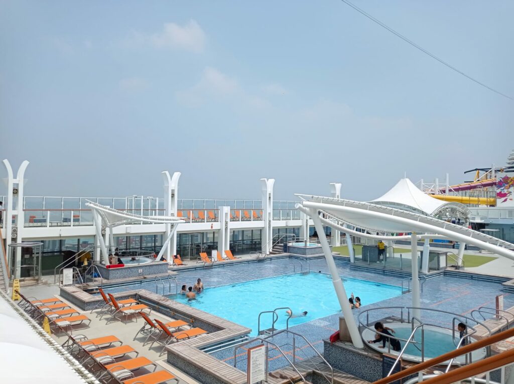 Mengintip Tawaran Resort World Cruises Di Kapal Pesiar Genting Dream Memo Surabaya 9125