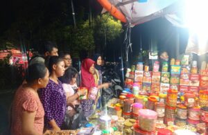 Penjualan Jajanan Lebaran di Sidotopo