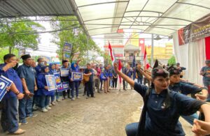 Nasdem Daftarkan Bacaleg ke KPU Surabaya