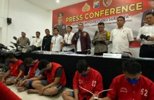 Polisi Tangkap Lima Pencuri Belasan Sepeda Motor di Surabaya