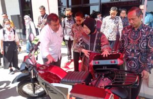 Kemensos Gandeng ITTS Buat Motor dan Kompor Listrik