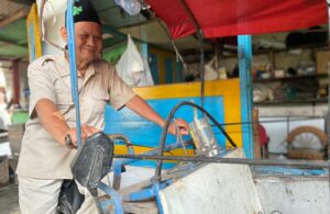 Tukang Becak Naik Haji