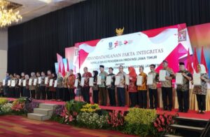 SMA/SMK/SLB Negeri Se-Jatim Tanda Tangani Pakta Integritas