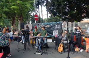 Fesyar on The Street Bank Indonesia di CFD Surabaya