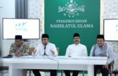 KH Yahya Cholil Staquf Ketua Umum PBNU (dua dari kiri) di kantor PBNU di Jakarta pada Sabtu (2/9/2023). Foto: NU Online