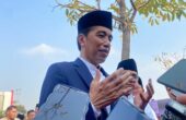 Joko Widodo Presiden RI saat sesi doorstop, Minggu (22/10/2023). Foto: Meilita suarasurabaya.net