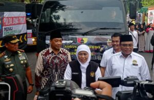 Gubernur Jatim Berangkatkan 81 Truk Bantuan Kemanusiaan untuk Gaza Palestina