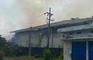 Gudang Penyimpanan Lazada Terbakar