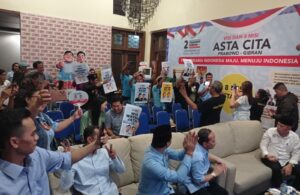 Nobar Debat Cawapres di Kantor TKD Jatim Diwarnai Sorakan