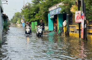 Banjir di Dusun Sambirono Wetan Sidoarjo Belum Surut hingga Tiga Hari