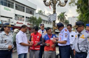 Hari Pertama Parkir Nontunai di Surabaya