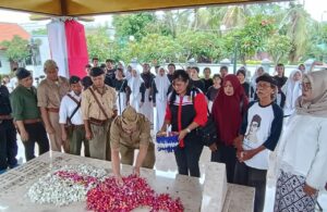 Peringati Hari Musik, Ziarah ke Makam WR. Soepratman