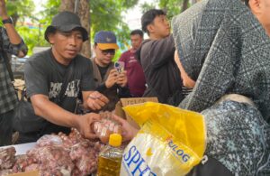 Pasar Murah di Surabaya Satabilkan Harga Jelang Ramadan