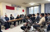 Heri Akhmadi Dubes RI untuk Jepang (tengah) saat bertemu para WNI di Indonesia Japan Friendship Day (IJFD) Ishikawa. Minggu (24/3/2024). Foto: KBRI Tokyo