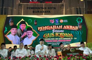 Pengajian Gus Iqdam di Balai Kota Surabaya