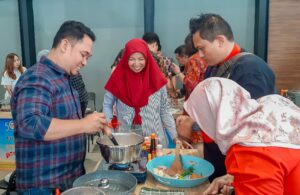 Keseruan Fun Cooking Media and Chef di PT Suprama