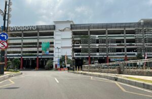 Jalan Joyoboyo Surabaya Jelang Penutupan untuk Pembangunan Terowongan