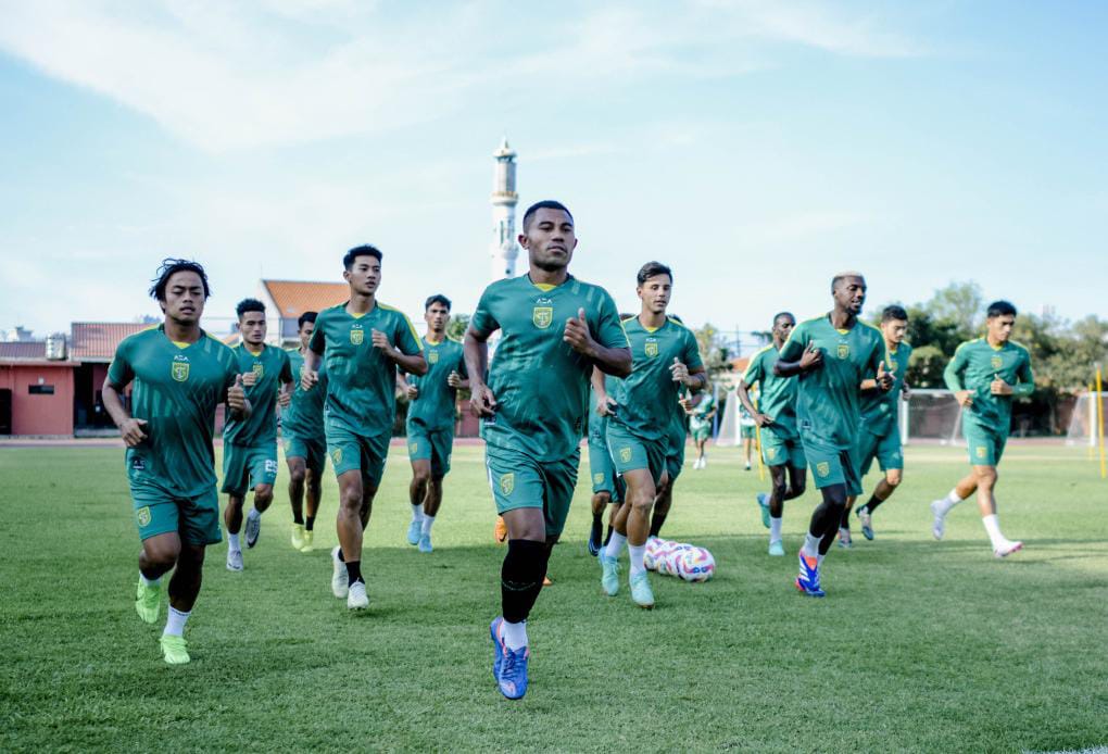 Kembali Berlatih Usai Libur Panjang, Fisik Pemain Persebaya dalam Kondisi Fit