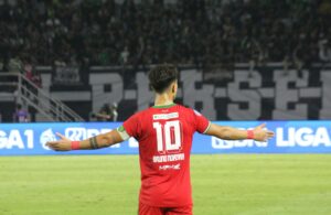 Persebaya Kalahkan PSS 1-0 di GBT