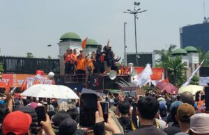 Demo Tolak RUU Pilkada di DPR Senayan Jakarta