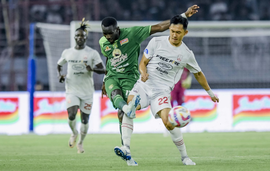 Persebaya Tertinggal 0-1 Atas Persis di Babak Pertama